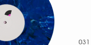 Vinyle marbré bleu transparent-bleu-noir-gris froid